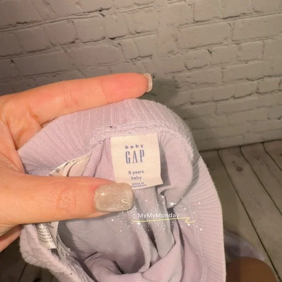 Gap Girl Sweatshirt and Pants Set - Picture 4 of 4